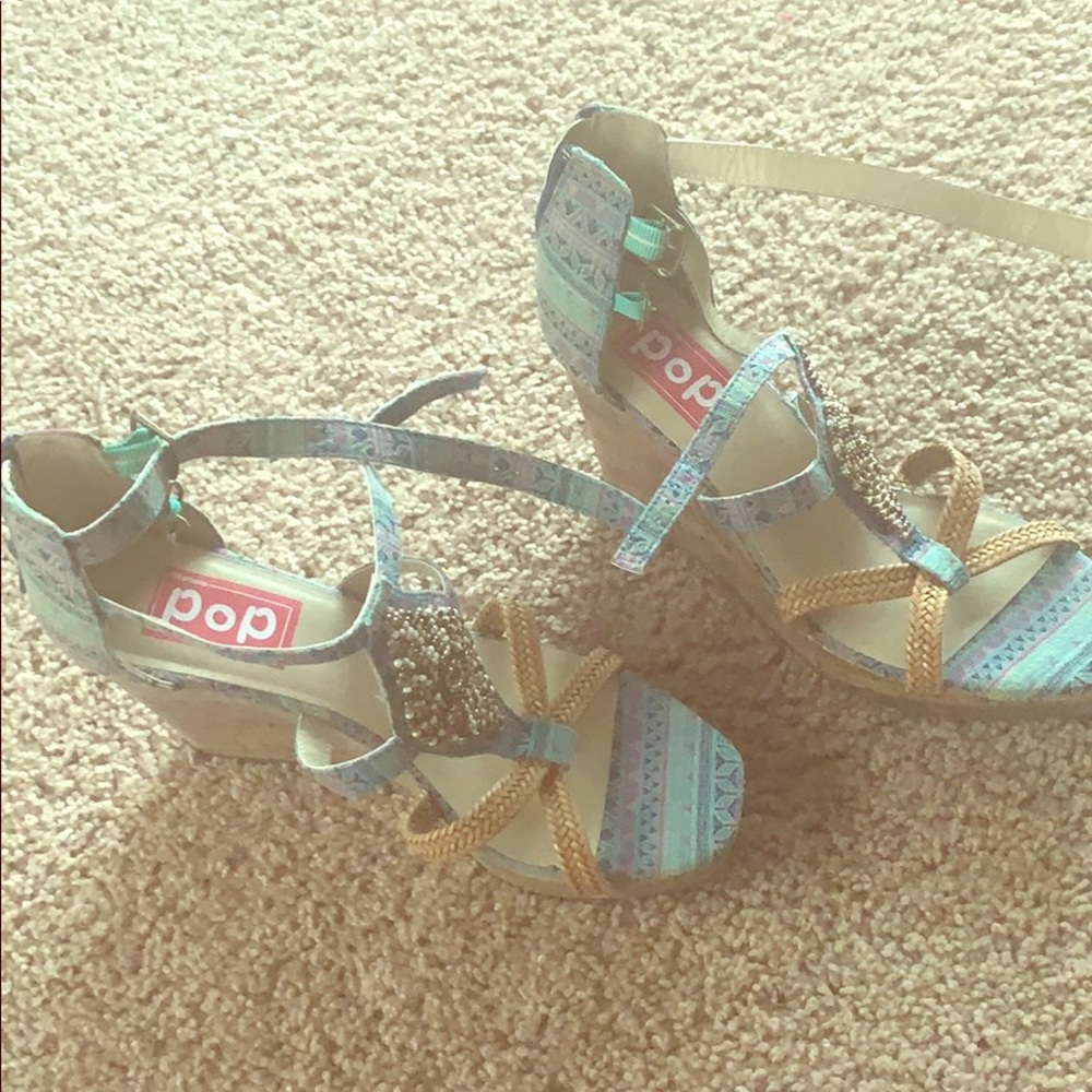 Wedge sandals